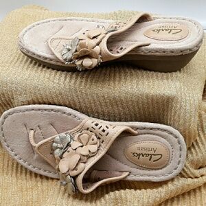 CLARK MEMORY FOAM TAN SANDALS